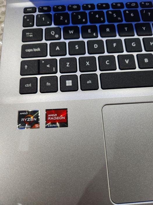 Novtbuk Rayzn 5] 5000 seria