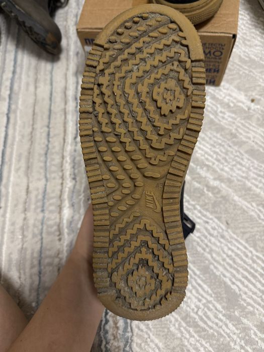 Ботинки и кроссовки