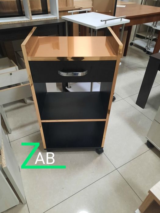 Тумбочка  , помощница  , тележка , каталка  для салона красоты .