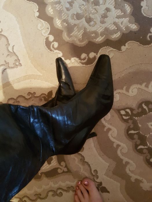 Кожаные  весенние сапожки