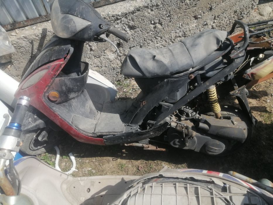 Продам мопед, на запчасти 30.000 тг обоих