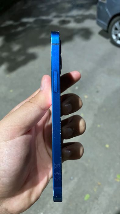 IPhone 12.     128GB
