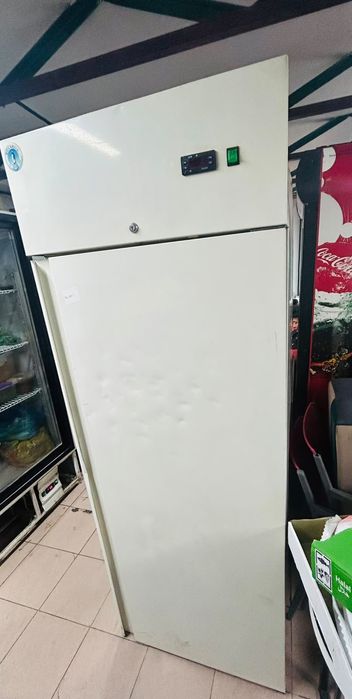 Морозильный шкаф
