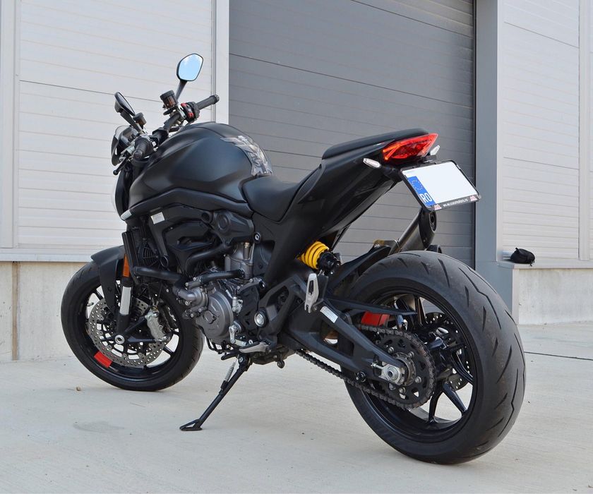 Ducati Monster 937 +  2021 – 13.000 km – Stare excelentă