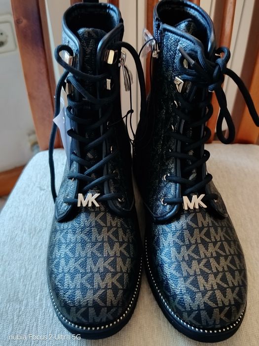 Нови Michael Kors боти високи обувки оригинални