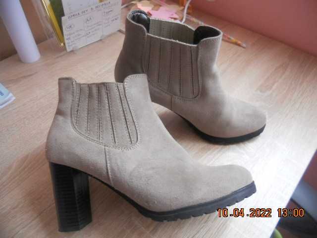 Нови дамски           боти
