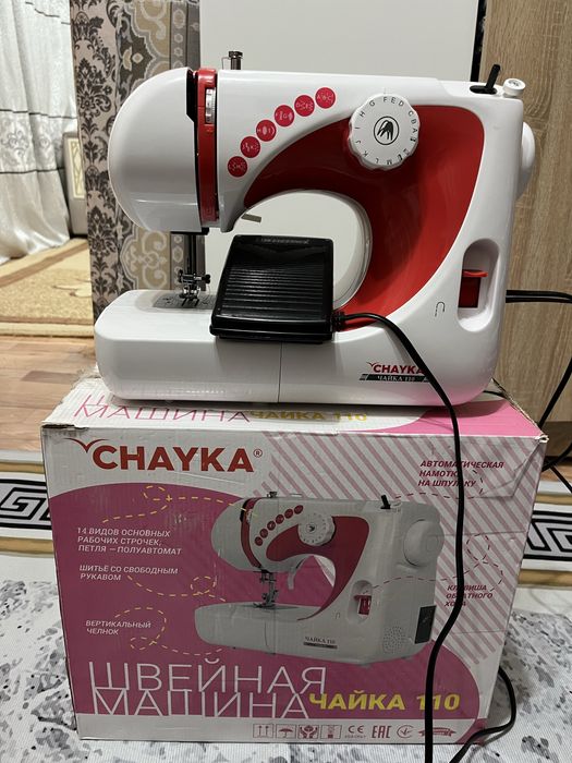 Продам швейную шашинку в отличном состояний