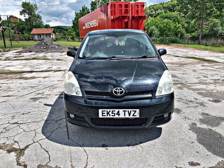 На Части Toyota Corolla Verso 1.8 vvt-i 129 Корола Версо ВСИЧКО НАЛИЧН