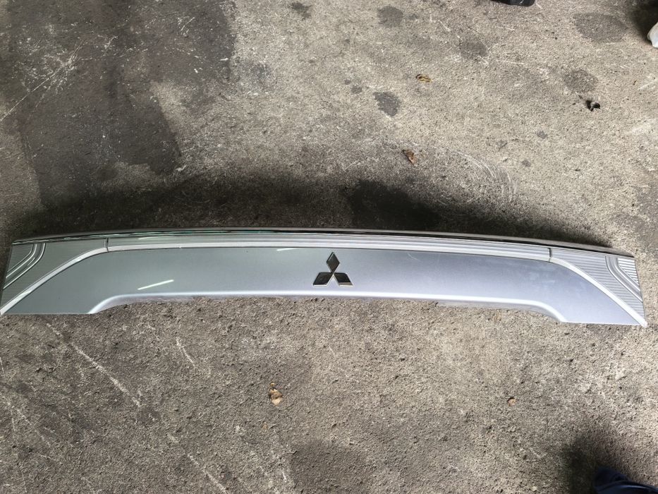 Стоп/Стопове/Лайстна за заден капак за, Mitsubishi Outlander II