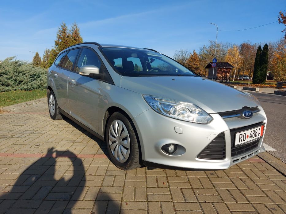 Vând Ford focus,anul 2012, euro 5,1.6 Tdci, adusă pe roti din Germania