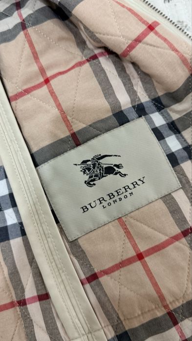 Burberry Jacket ОРИГИНАЛ. Бежевый/молочный