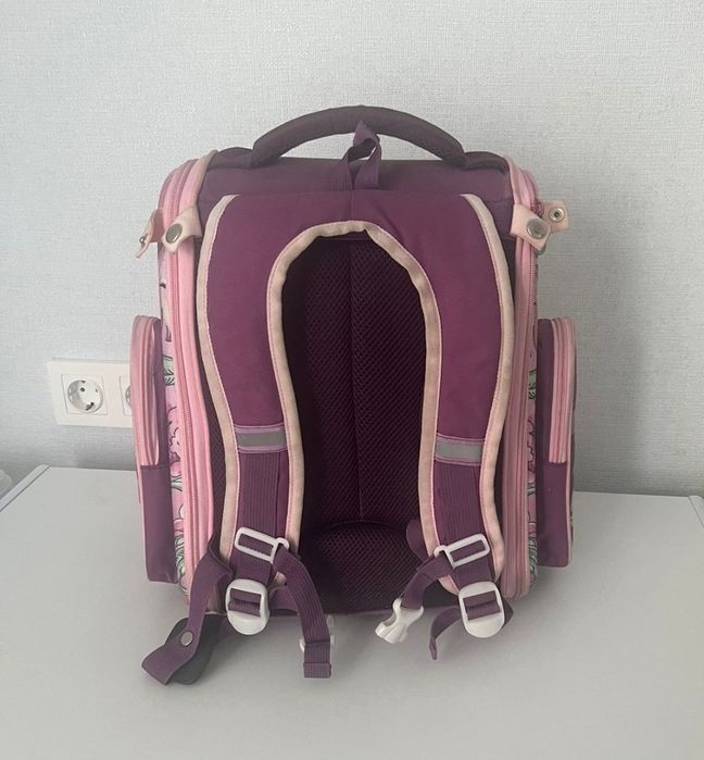 Продам рюкзак школьный