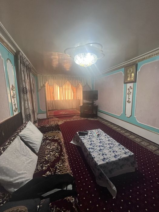 Сдаётся 3 х ком квартира Азиз Базар