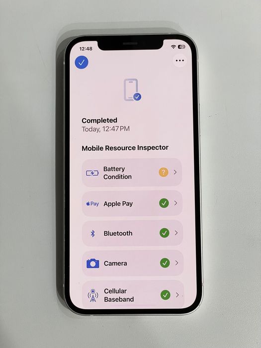 Продам iPhone 12 белый (64gb)