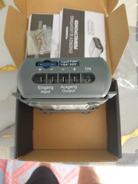 Dometic PerfectCharge DC-DC 24v - 12v Convertor