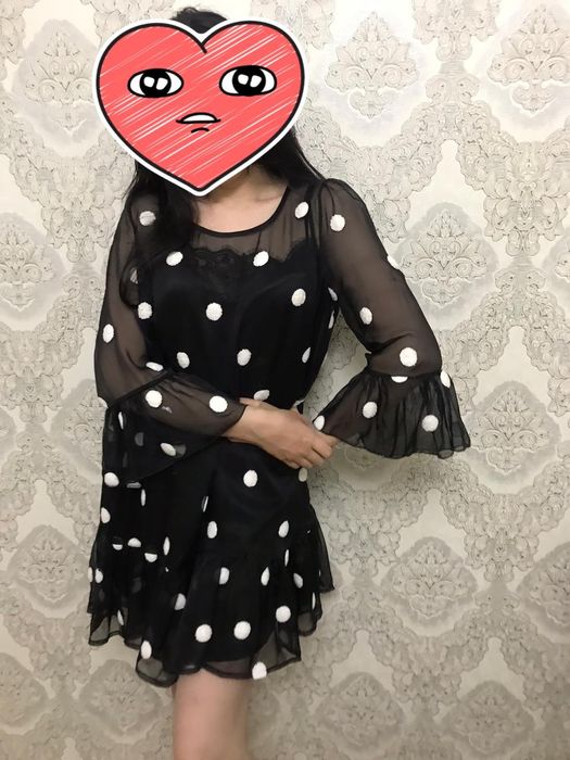 Вечернее платье в горошек