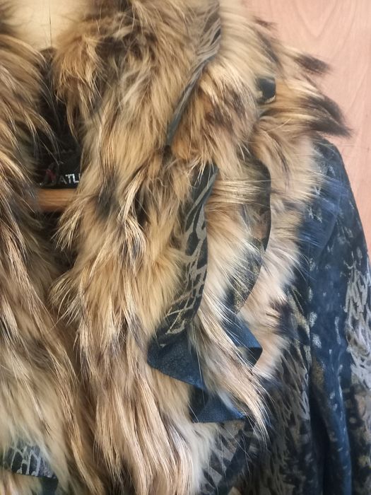 Красивые  курточки и дубленка