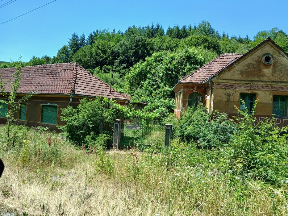 Vand casa cu două corpuri in Slatina de Mures