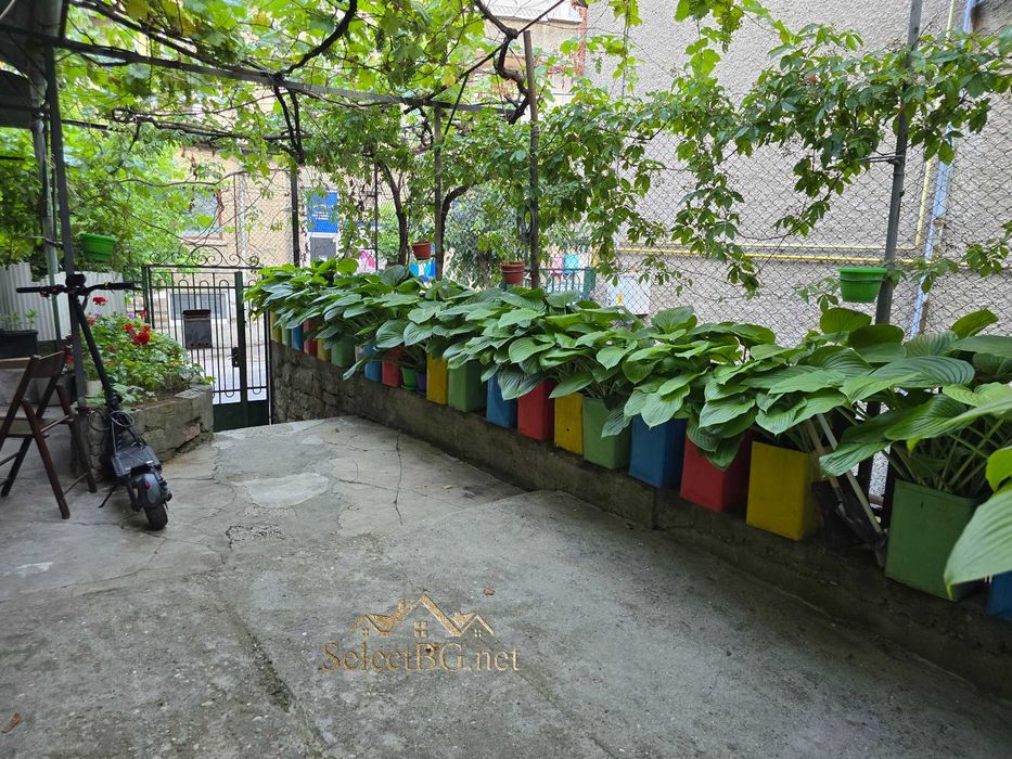 Продава се Къща в Велико Търново, Център - 159 кв.м за 1541 €/кв.м - Снимка #2