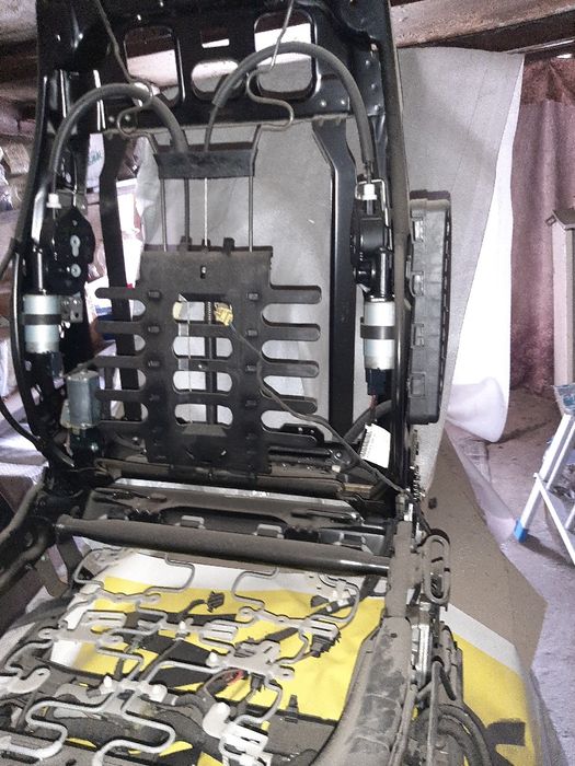 Продам сиденья  на туарег 3.2.