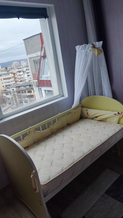 Детско легло (кошара)+ скрин