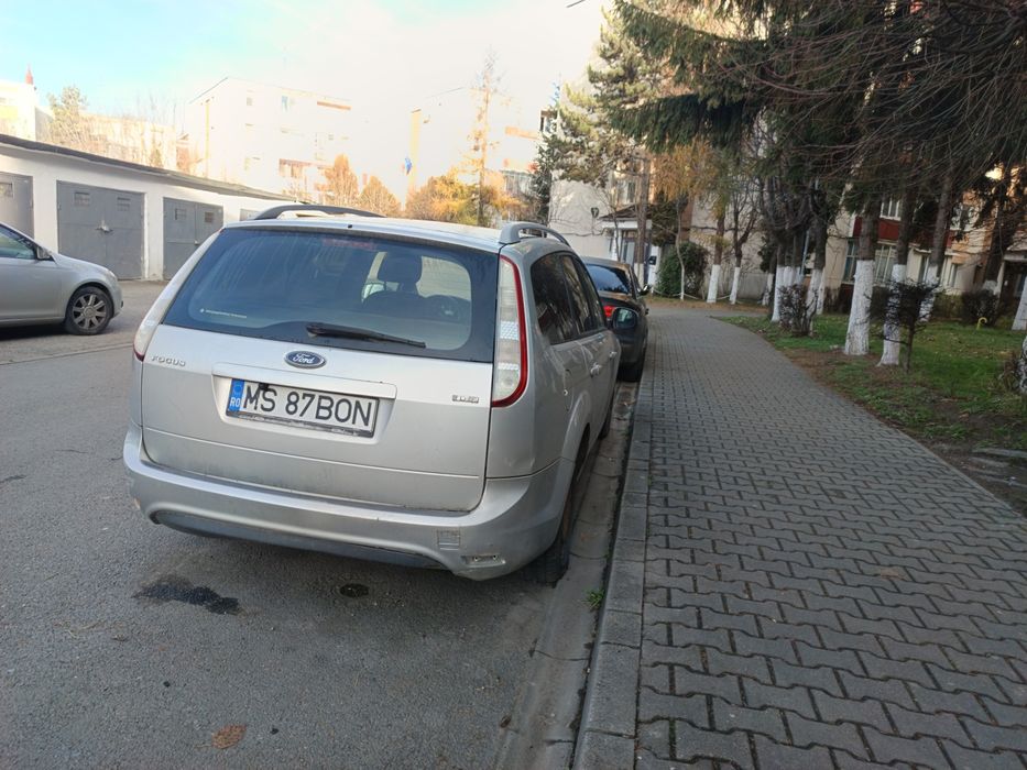 Vând Ford Focus 1.6 tdci