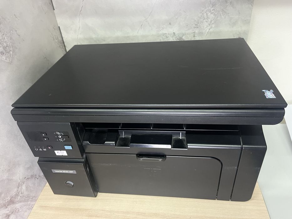 Принтер hp LaserJet M1132