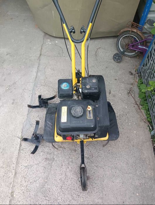 Продам мотокультиватор HUTER