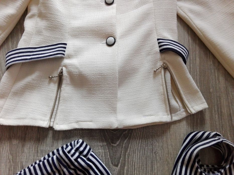 Костюмче за малка дама