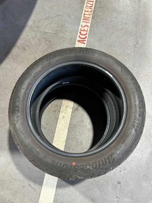 Bridgestone Turanza Vara 215 / 55 / R18 95H 2024