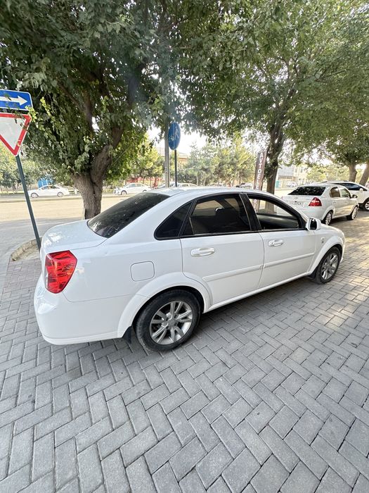 Chevrolet Gentra 2016
