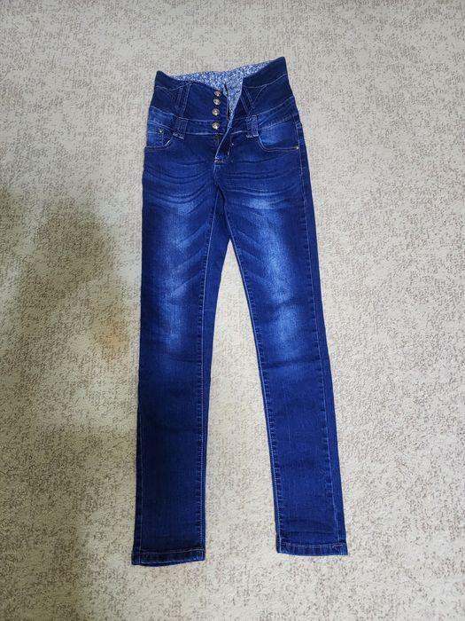 Брюки женские в хорошем состоянии