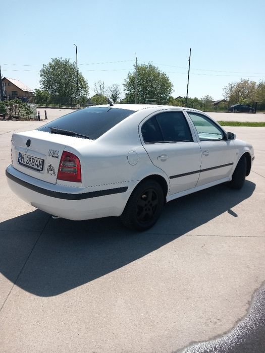 Vând Skoda Octavia