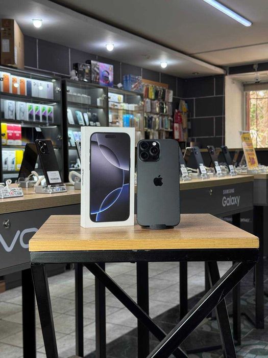 Телефон iPhone 16 Pro 128ГБ/Айфон 16 про 128ГБ