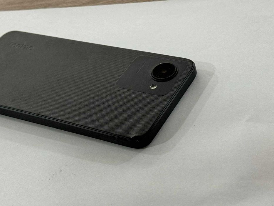 Продавам Realme C30