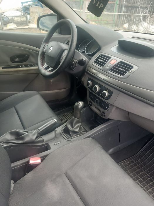 RENAULT Megane 2011 — imagine 4