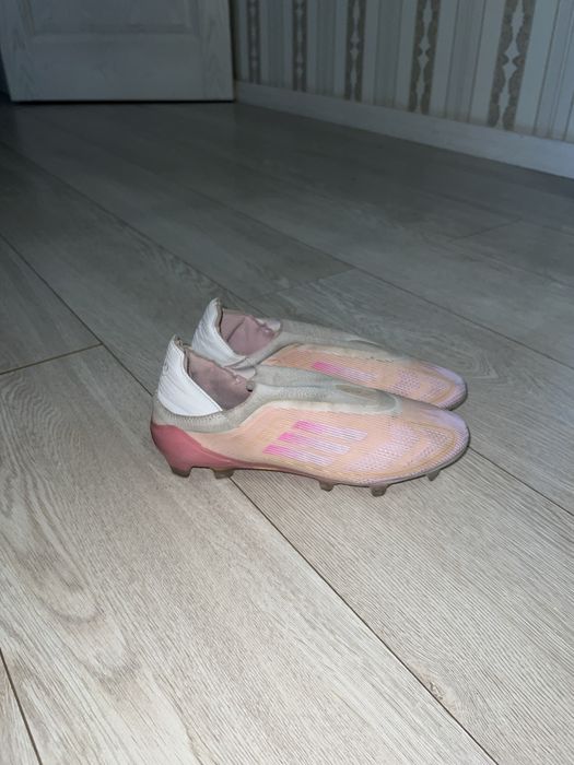 Бутсы адидас f50 pink