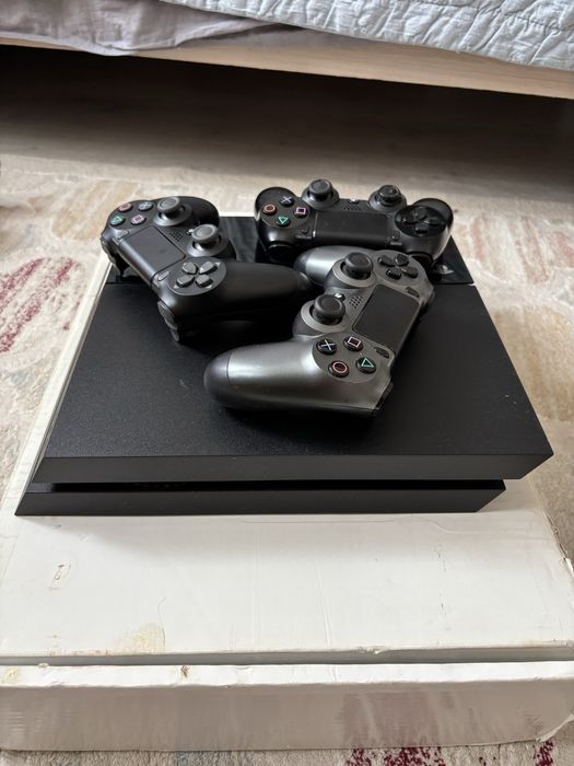Продам Playstation 4 Fat 500GB / PS4