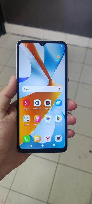 Продам Poco 61..