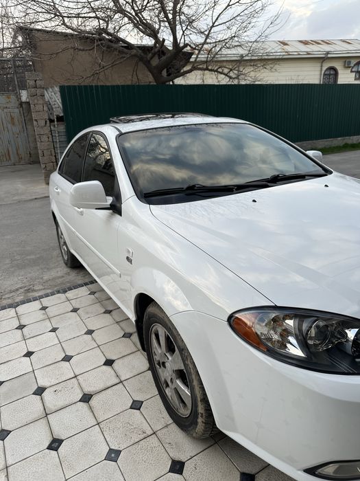 Gentra avtomat 3 pozitsiya 34000 km