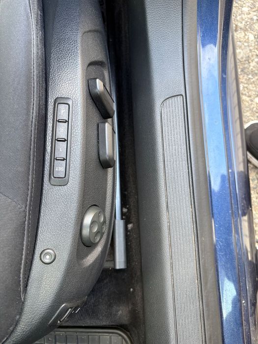 Volkswagen Passat B7 2.0 TDI 177 CP, Panoramic 2015 automat DSG