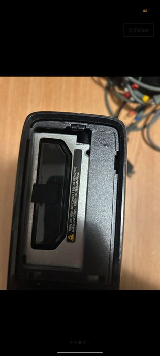 Xbox 360 slim, în stare bună