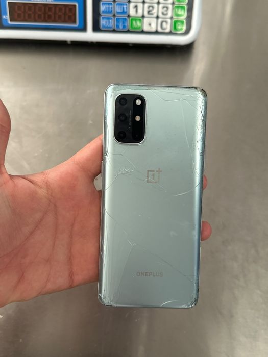 Продам OnePlus 8t