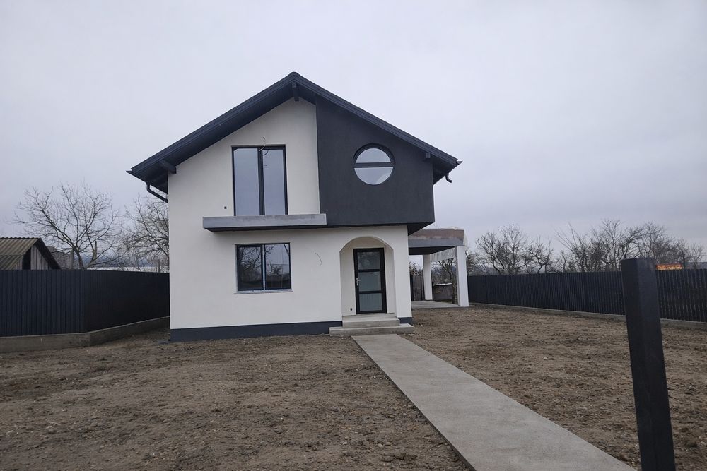 Casă de vânzare la cheie Mihăești Vâlcea