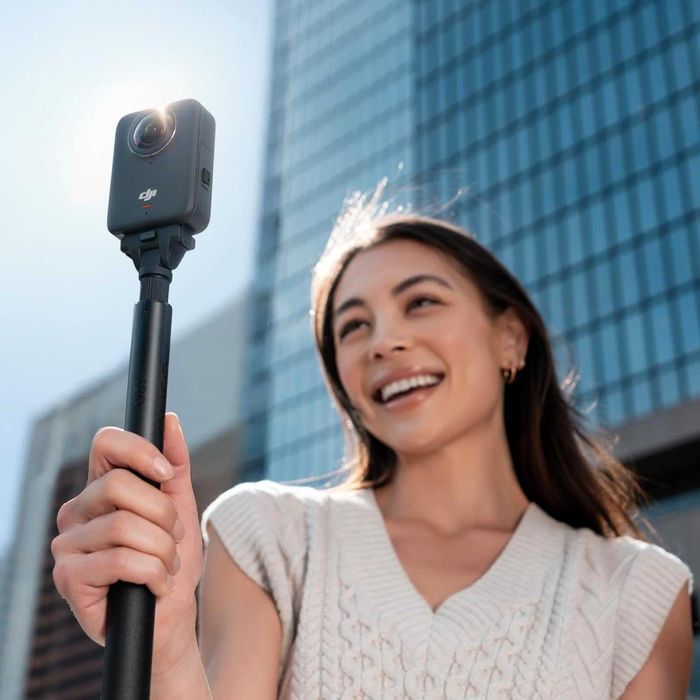 Екшън камера DJI Osmo 360 Essential Combo, Фабрично Запечатана