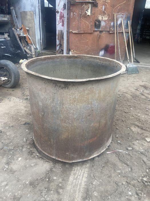 Продам емкость из железа