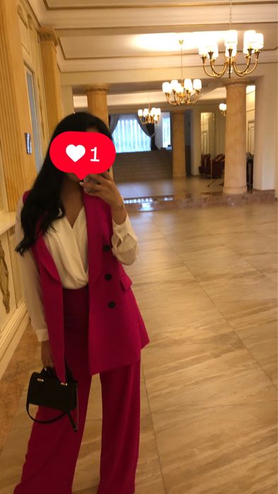 Продам брючный костюм ZARA