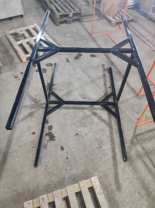 Продажа стеллажей, дивана держателей б/у