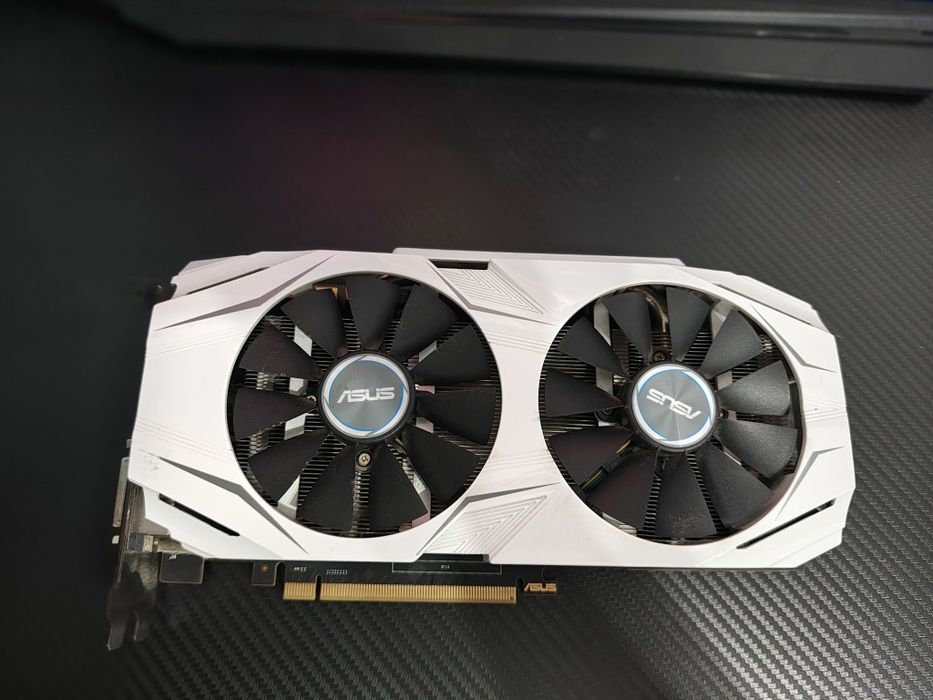Placă Video ASUS GeForce GTX 1070 Dual OC 8GB GDDR5 - Stare Perfectă