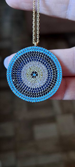 Колие с медальон